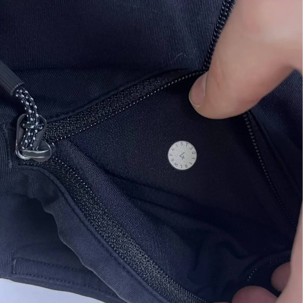 Lululemon Pace Rival Crop *22” Side Pockets in Solid‎ Black Size 4